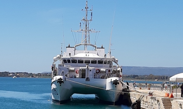 Siracusa, la nave idrografica Galatea ormeggiata in porto