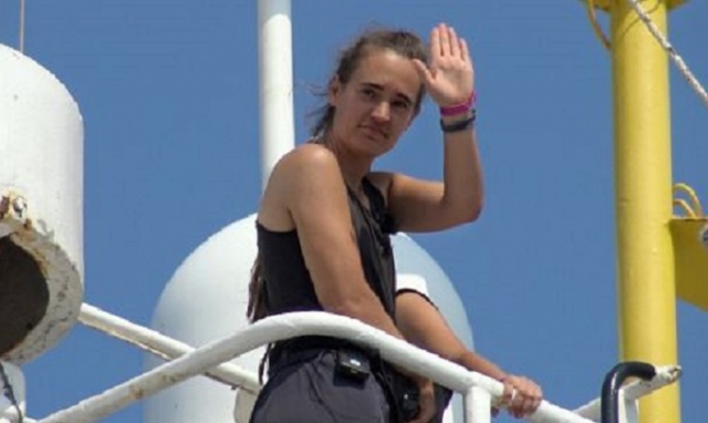 Siracusa, manifestazione di solidarietà a Carola Rackete