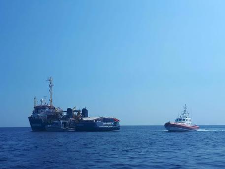 Lampedusa, sbarcato anche un minore