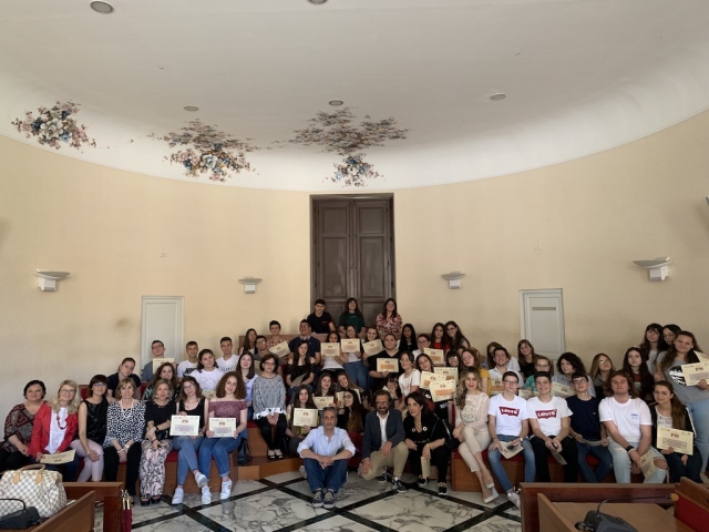 Noto, progetto “Comunicazione e Informazione”: premiati gli studenti del Matteo Raeli