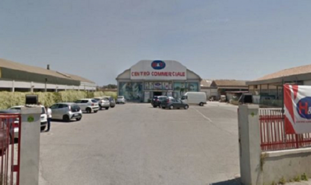Siracusa, bancarotta fraudolenta: sequestrato il centro commerciale cinese H&Y