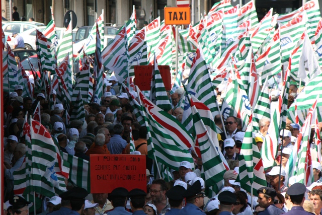 Il futuro è servizi pubblici, la Cisl Siracusa presente alla manifestazione a Roma