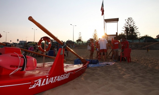Noto, riparte il progetto Spiagge sicure: assistenza garantita anche per i disabili