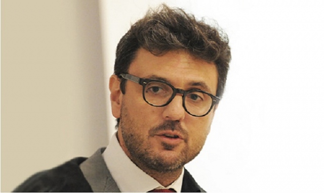Siracusa, le istituzioni, la politica e i colleghi si schierano a fianco dell'avv. Francesco Favi