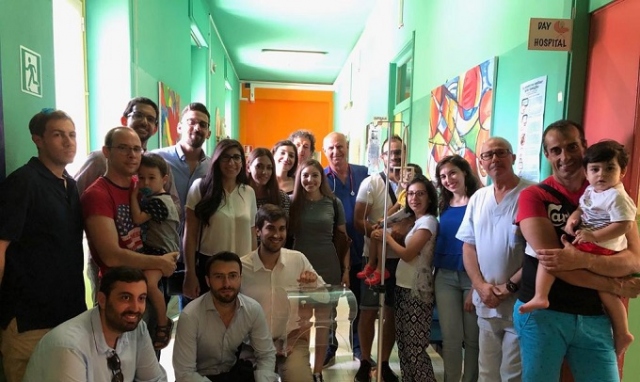 Siracusa, il Rotaract dona due cappe di Hood al reparto di Pediatria dell'Umberto I