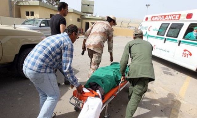 Libia, bombardato l'ospedale di Tripoli: 4 morti