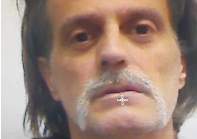 Si costituisce a Sanremo Domenico Massari dopo aver ucciso l'ex moglie