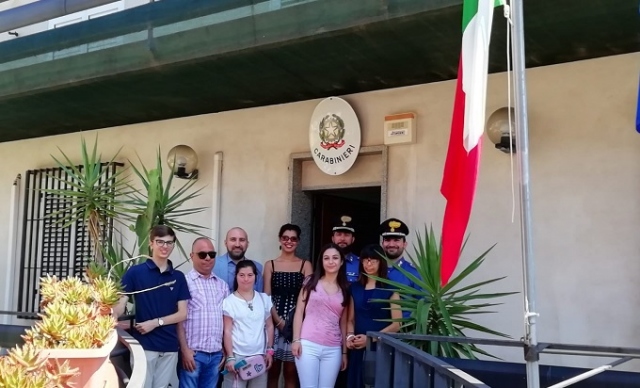 Melilli, giovani in visita alla Caserma dei Carabinieri