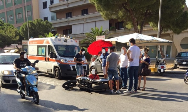 Siracusa, incidente in viale Tica: un ferito lieve
