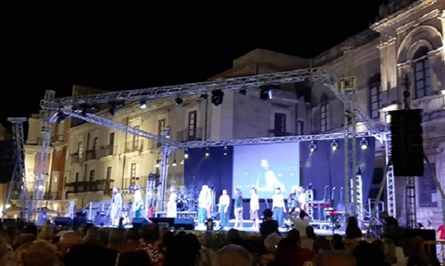 Siracusa, gran finale per le Feste Archimedee in piazza Duomo
