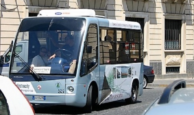Siracusa, servizio di bus navetta: le lamentele di un'utente "Altro che vocazione turistica"