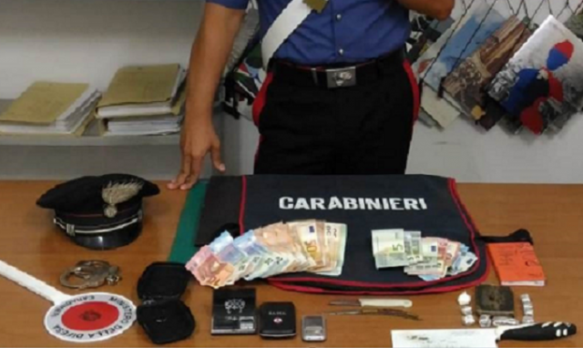Portopalo, detenzione e spaccio di droga: arrestato