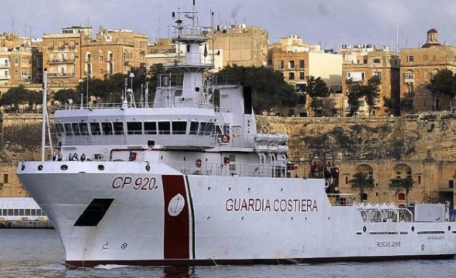 Augusta, caso Gregoretti: Sì allo sbarco, su nave 29 malati di cui 2 gravi