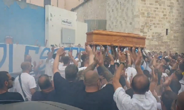 Siracusa, oggi la Borgata ha dato l'ultimo saluto a Marcolino D'Angeli