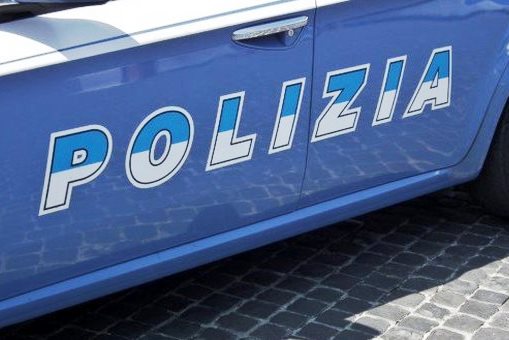 Augusta, colpisce una donna al volto con l’anta di una persiana: denunciata
