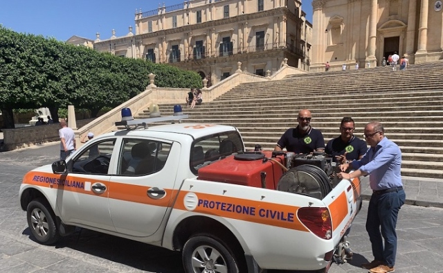 Noto, un mezzo antincendio in dotazione al Comune