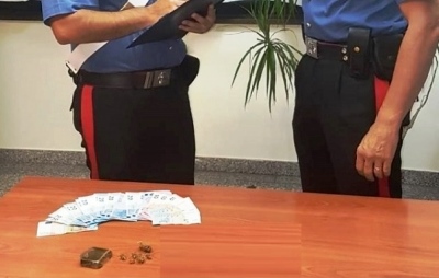 Siracusa, in moto con quasi 90 grammi di hashish: arrestato