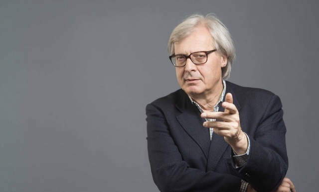 “Dal Futurismo al Neorealismo”, la lectio magistralis di Vittorio Sgarbi a Noto