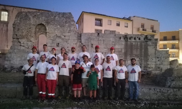 Siracusa, i volontari di Nuova Acropoli hanno pulito il Tempio di Apollo