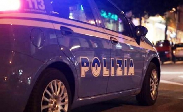 Avola, si chiude in casa e appicca il fuoco: denunciato 39enne. Messi in sicurezza i condomini