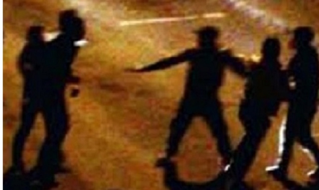 Siracusa, rissa in Piazza Pancali: denunciati in tre