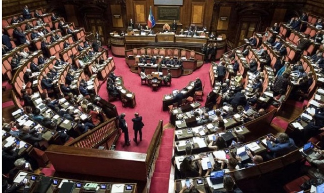 Decreto Sicurezza bis, il governo pone la fiducia: 160 sì