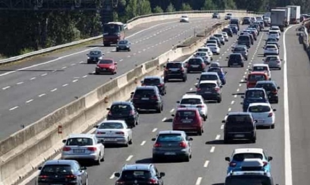 Esodo, traffico sostenuto in uscita dalle grandi città del nord