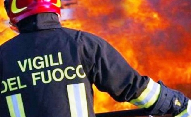 Priolo Gargallo, sì a fondi per attività colpite dall’incendio del 10 luglio