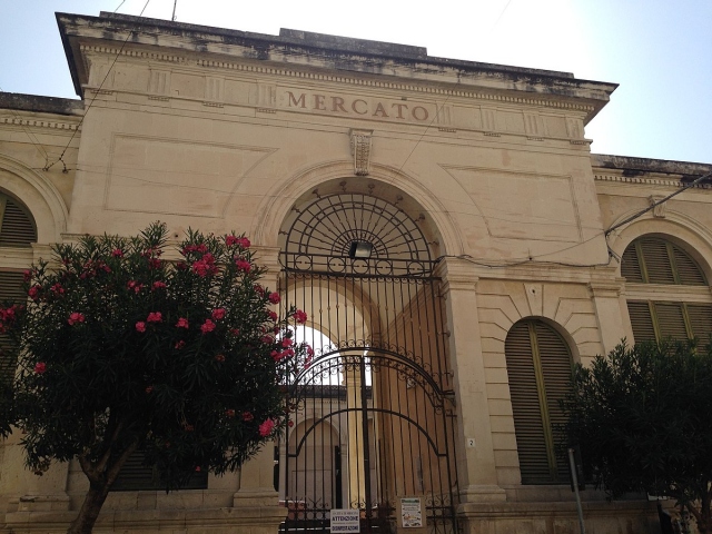 Siracusa, da domenica torna in Ortigia il Mercato del contadino