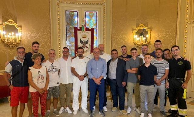 Noto, consegnati gli encomi solenni ai bagnini dell’Avcn