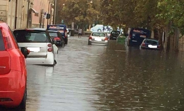 Bomba d'acqua questa mattina su Siracusa, allerta meteo gialla fino alle 24