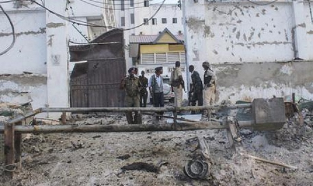 A Mogadiscio ordigno contro convoglio militare italiano