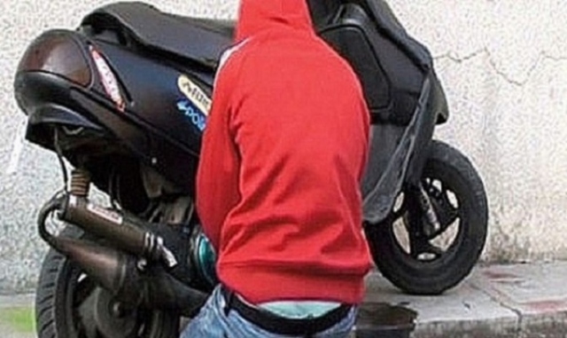 Siracusa, ricettazione ciclomotore: denunciato un 19enne