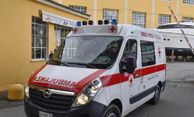 Incidente sulla Cassibile-Floridia, ferita bimba di 7 anni: Ficara e Burgio: "In città ambulanze insufficienti"