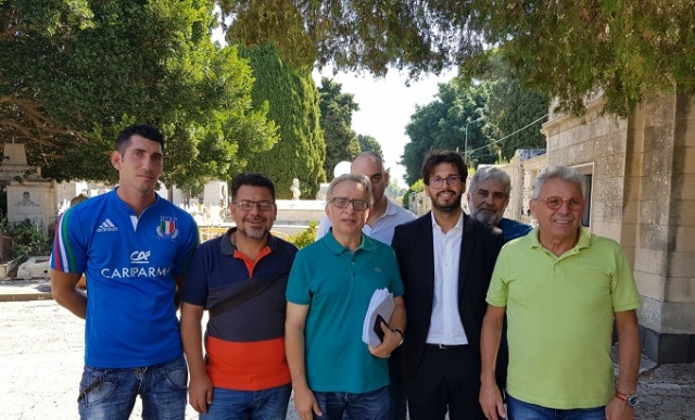 Siracusa, rinnovo loculi: manifestazione al Cimitero, si minaccia di procedere per vie legali