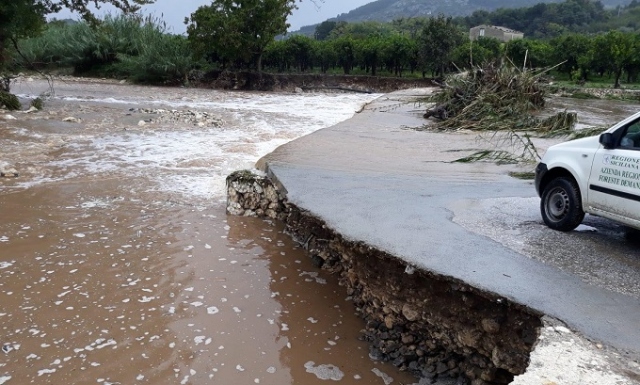 Sortino, cedono le strade: avviato l'iter per la richiesta dello stato di calamità naturale. FOTO E VIDEO