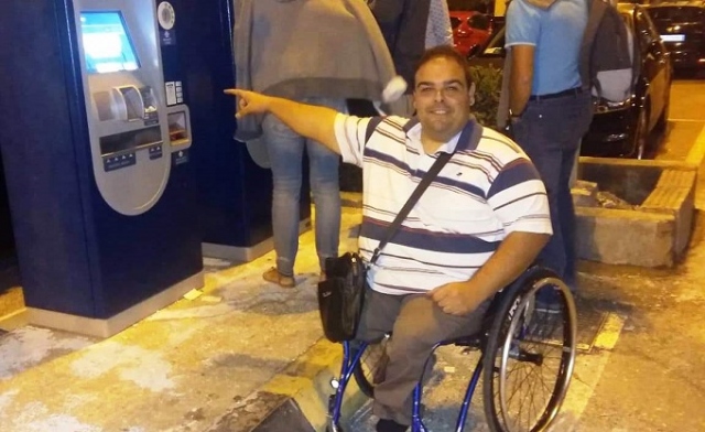 Siracusa, De Simone: "Barriere architettoniche rendono impossibile il pagamento della sosta al Molo Sant'Antonio"