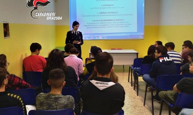 Siracusa, i Carabinieri incontrano gli studenti del Federico II di Svevia