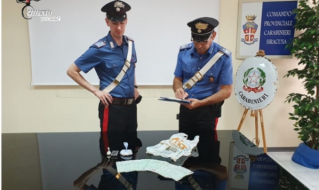 Siracusa, cocaina in casa: arrestato un 27enne