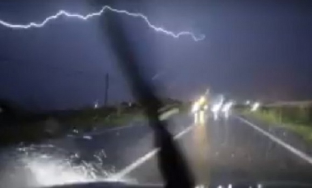 Siracusa, tracima il fiume Mortellaro: difficoltà nelle zone balneari