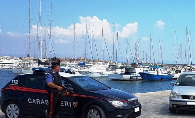 Rosolini, non si ferma all'Atl dei Carabinieri: arrestato per resistenza a pubblico ufficiale