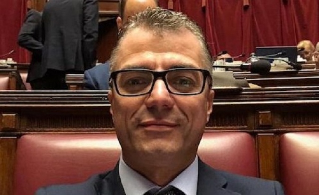 Siracusa, percettori del reddito di cittadinanza impegnati in progetti: Scerra "I Comuni facciano la loro parte"