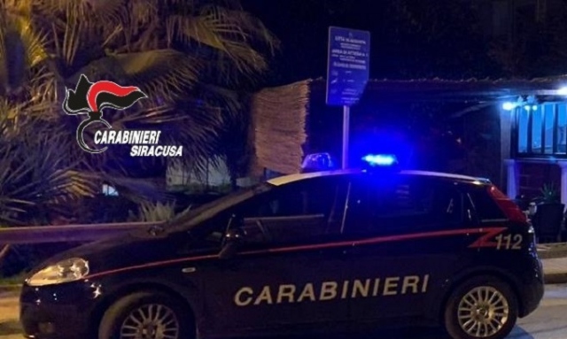 Augusta, dall'obbligo di dimora agli arresti domiciliari: arrestato 22enne