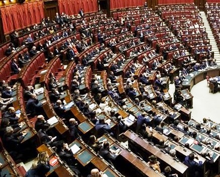 Taglio-parlamentari-camera-dei-deputati-populismo-bicamerale-puro-4