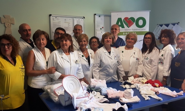Siracusa, donati indumenti e nidini al reparto di Neonatologia e Utin dell’ospedale Umberto I