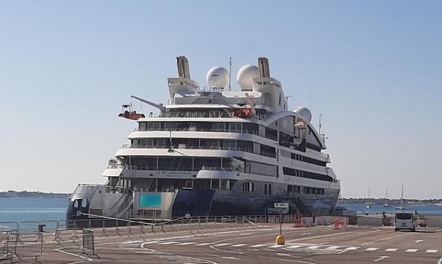 Siracusa, in porto Le Bouganville con 170 turisti americani a bordo