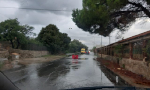 Siracusa, pioggia e forte vento sferzano tutto il territorio provinciale: inevitabili i soliti allagamenti