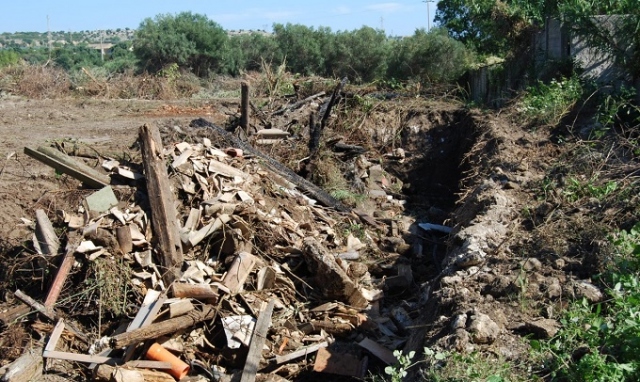 Siracusa, smaltimento illegale di rifiuti speciali: due denunciati