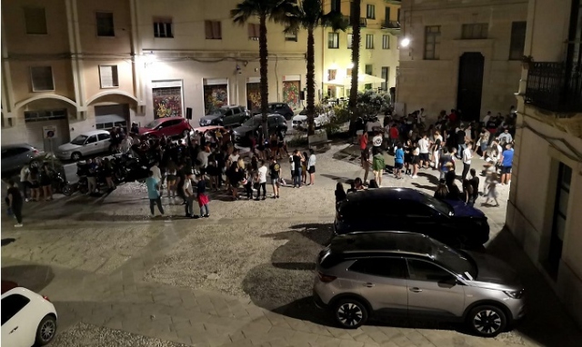 Siracusa, schiamazzi notturni in via dei Mergulensi: chieste le telecamere