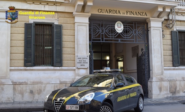 Noto, Pronto soccorso chiuso per mancanza di personale: 5 medici accusati di falsità ideologica, truffa e interruzione di pubblico servizio